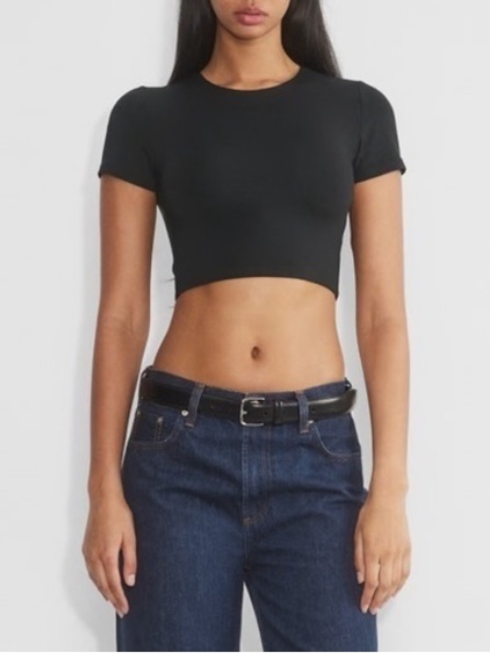 Babaton Aritzia Black Contour Compression Style Cropped Crewneck Fitted Tee XS